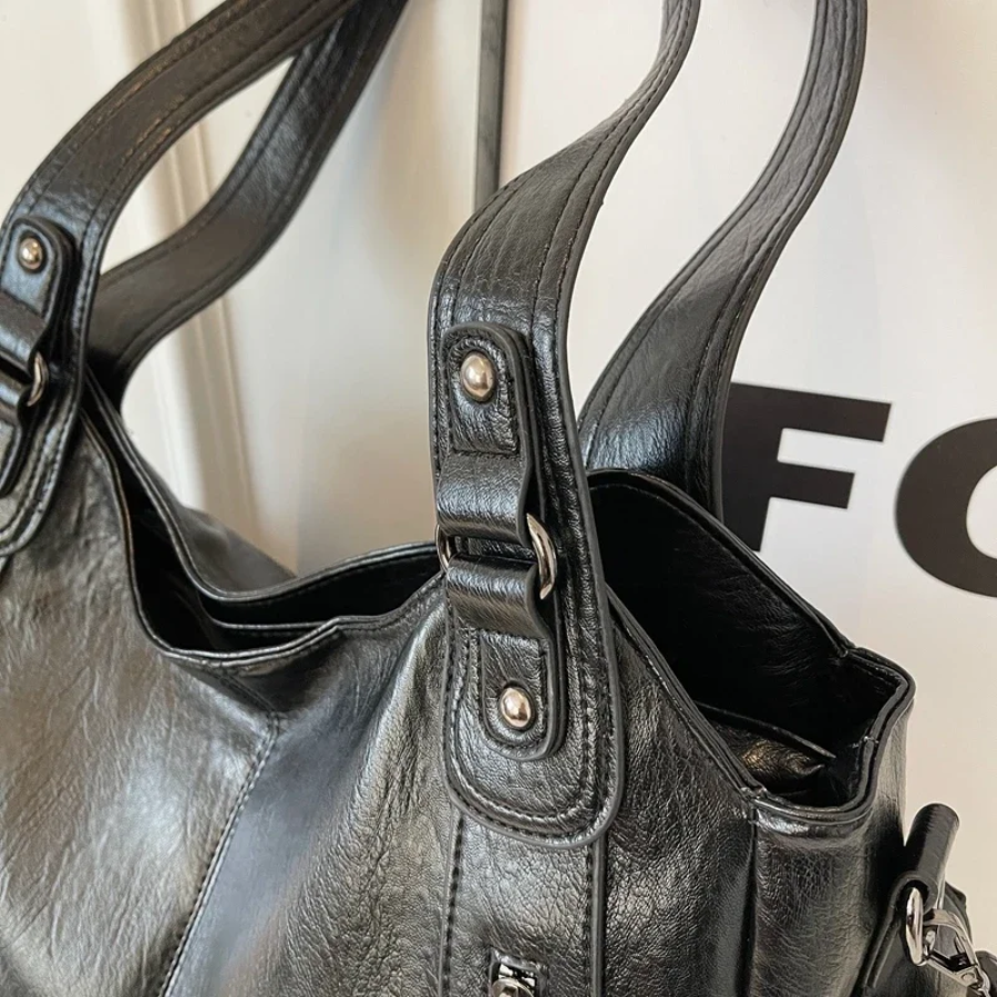 Borsa a tracolla da donna in pelle con zip