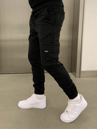 Pantalon cargo pour homme avec poches et jambes fuselées