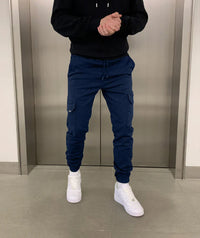 Pantalon cargo pour homme avec poches et jambes fuselées