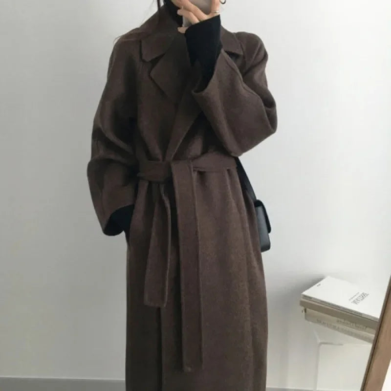 Női hosszú télikabát övvel, oversize fazonban | Elegáns