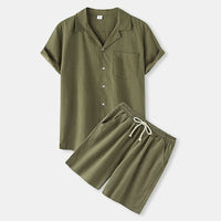 Completo da uomo in lino con camicia e pantaloncini