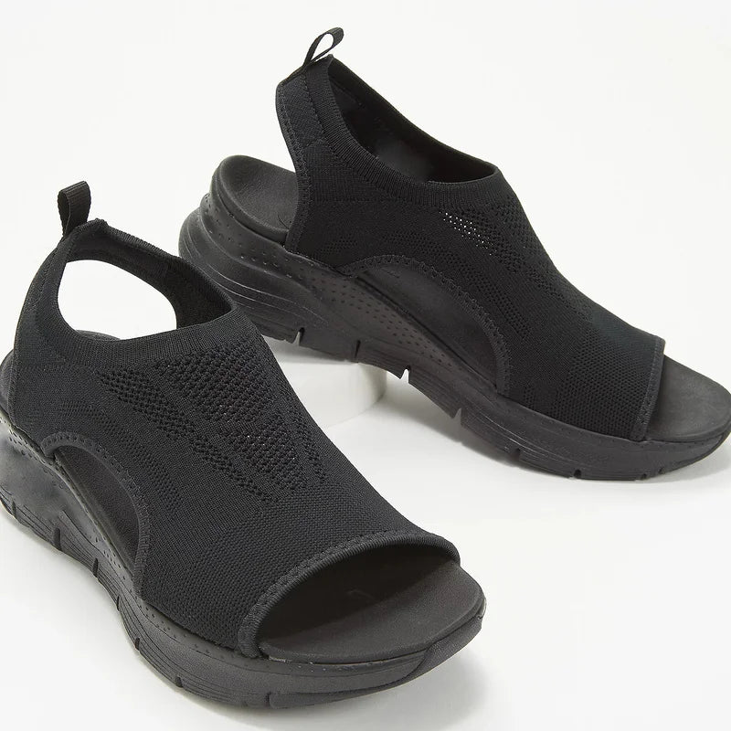 Sandales orthopédiques de sport pour femme à enfiler et ajourées