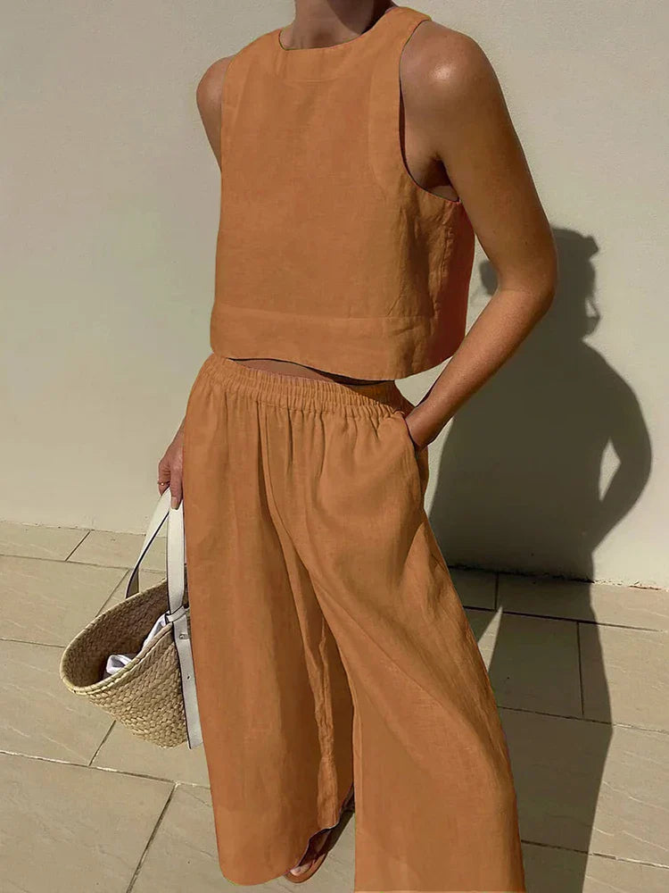 Completo da donna in lino con top e pantaloni ampi