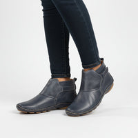Wygodne ortopedyczne buty damskie z paskiem - Iris Close Up